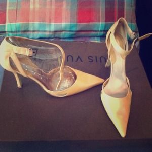 NINE WEST tan leather heels