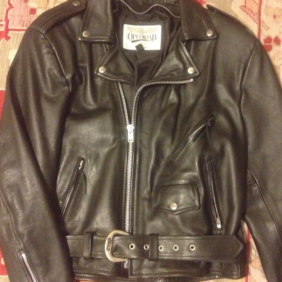 ***SOLD!!*** Beautiful Black Leather Jkt