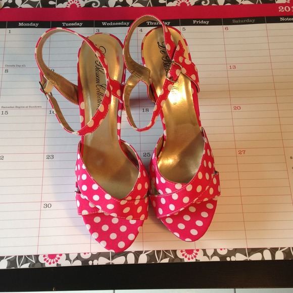 Pink Polka Dot sandal platform heels size 10