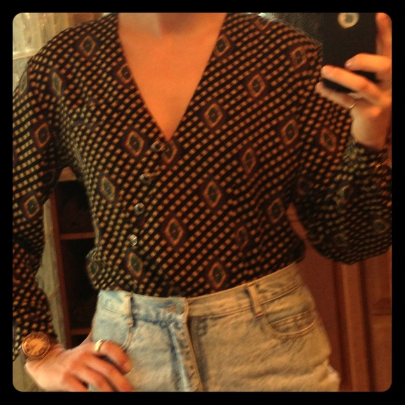 📛Sold in bundle📛 🎷90's 🎷top