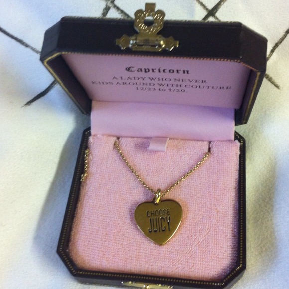 Juicy Couture heart necklace - Picture 2 of 3