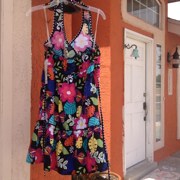 New girls dress - Picture 2 of 2