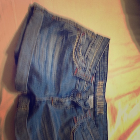Size 3 short shorts. Brand: Hydraulic