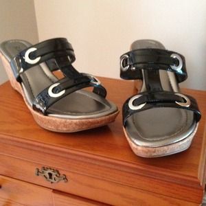 Black sandals⭕️BUNDLED⭕️