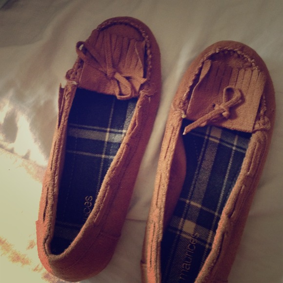 Moccasin shoes