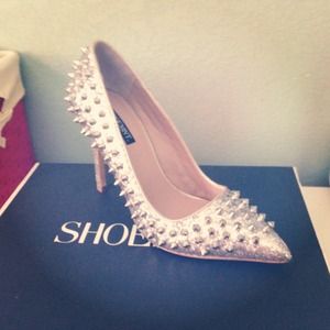 Brand New ShoeMint shoes size 7