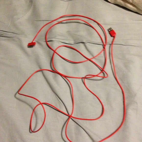 iPod/iPhone 4/4s cord