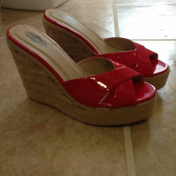 Red sandals size 10