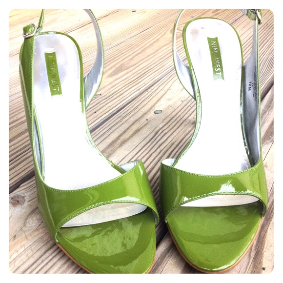 Nine West Green Patent Leather Sling back pumps!