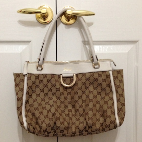 Gucci Shoulder Bag