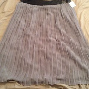Sale! Grey knee length skirt