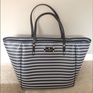 Kate Spade Navy/cream Large Tote