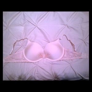 SOLD💋💋Victoria Secret padded Demi with bling