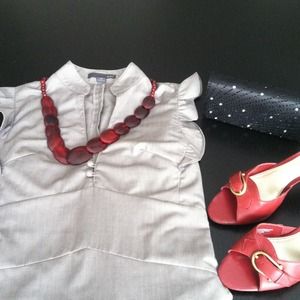 Gray summer dress with adorable flounce sleeves