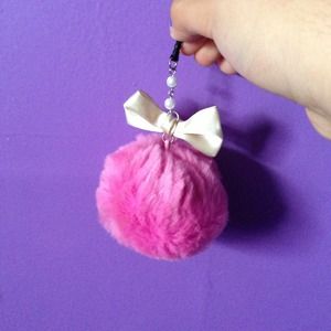 Cellphone accessory charm