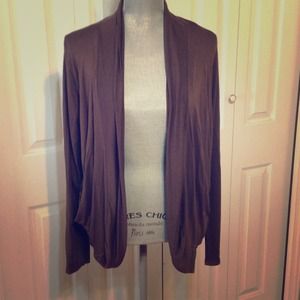 ❌SOLD IN BUNDLE❌ Taupe sweater.