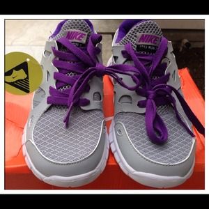 😋 Grape & grey Nike Free 3 😍