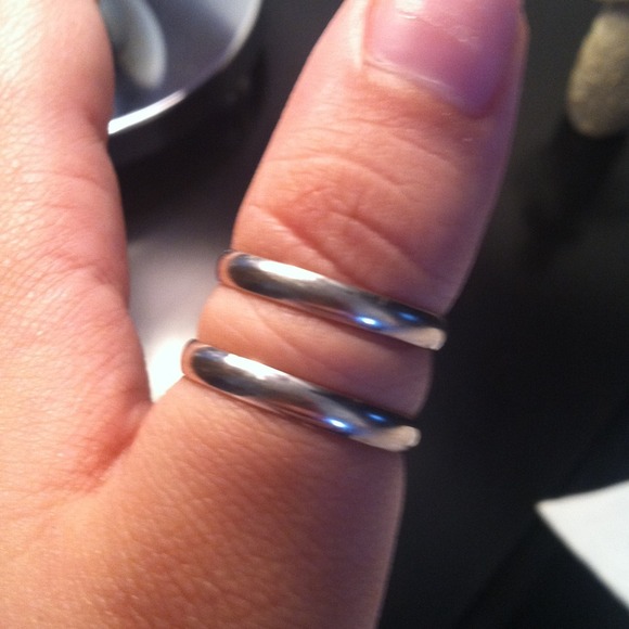 Two white gold bands