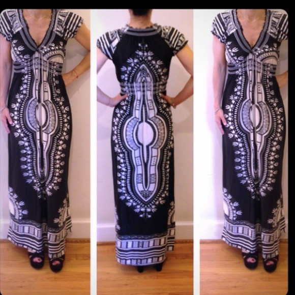 Black & White Aztec Dress - Picture 4 of 4