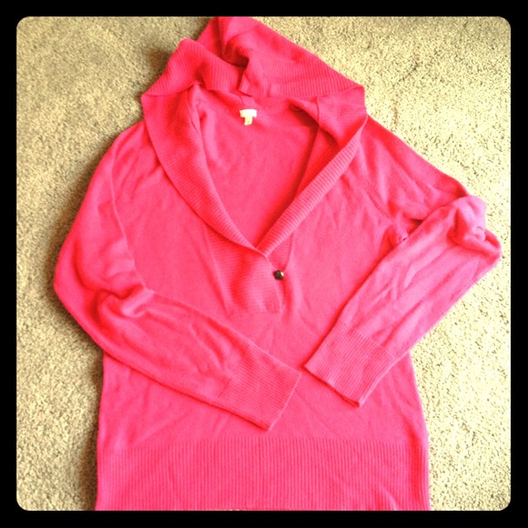 SOLD Raspberry wool/cashmere sweater