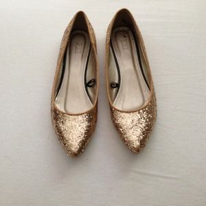 Gold sparkle flats