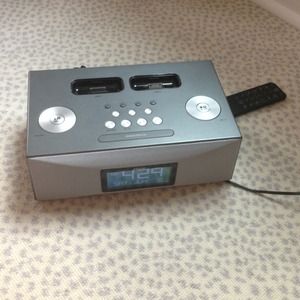 ihome for iPhone 3, 3s, 4, 4s and itouch!!