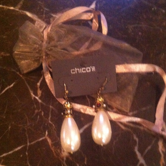 Chicks pearl earrings