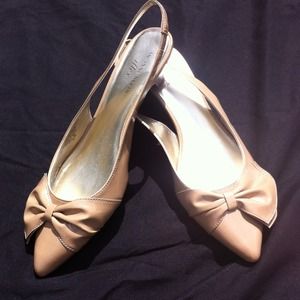 Anne Klein sling back nude kitten heels