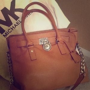 Reserved for blue6883