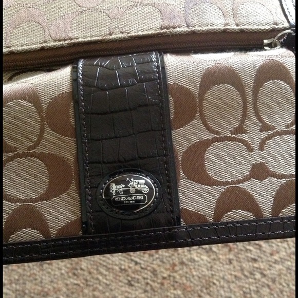 Authentic coach wallet - Picture 3 of 4