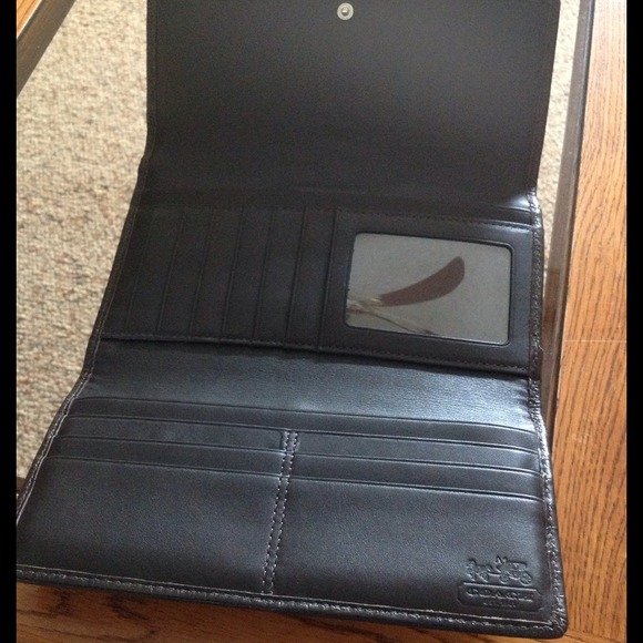 Authentic coach wallet - Picture 4 of 4