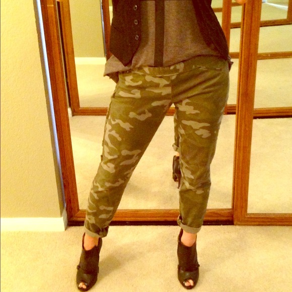 Gap Skinny Camo pants