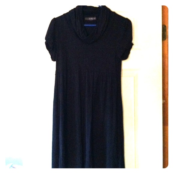 Classic black tshirt dress!