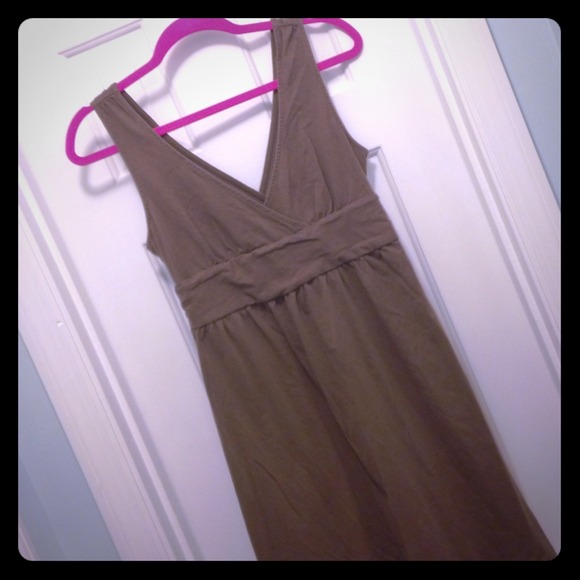 💥SOLD💥Old Navy Brown Cross Front Jersey Dress