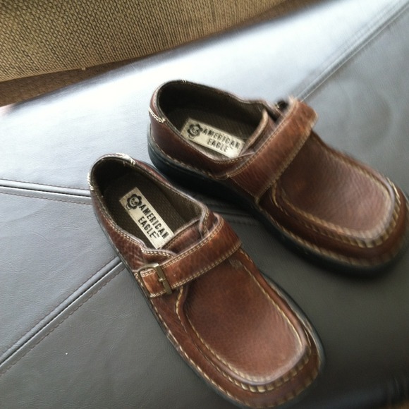 Brown buckle shoes. Size 5 1/2-6.