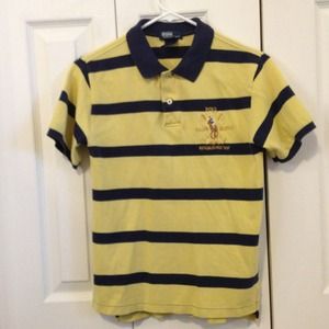 **Sold Bundle Deal**Polo short sleeve shirt