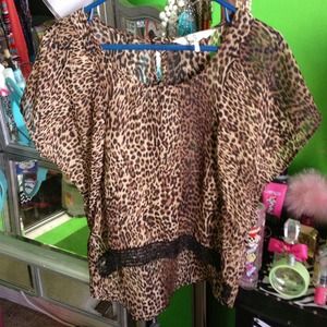 Leopard print high low shirt