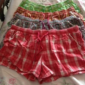 4 pairs of plaid boxer shorts pajama bottoms