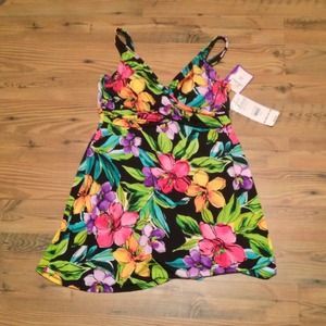 🚫SOLD🚫Sudden slim hip hider swim suit