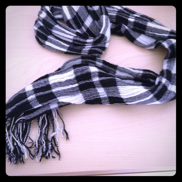 Black and White Plaid long Scarf