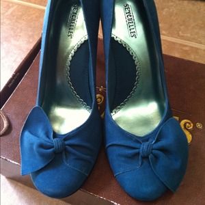 Seychelles modern love blue suede heels