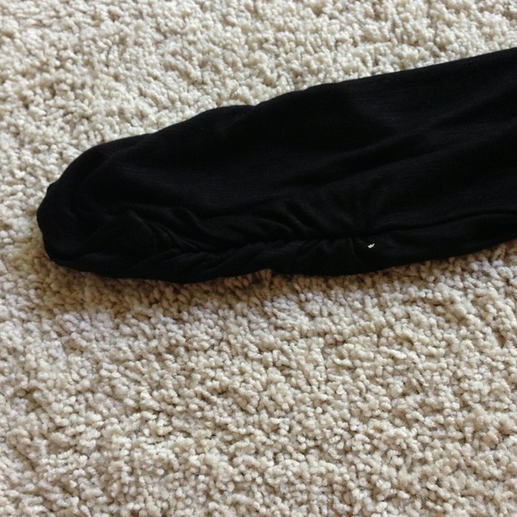 Black rayon jacket with gathered 3/4 sleeves - Picture 3 of 4