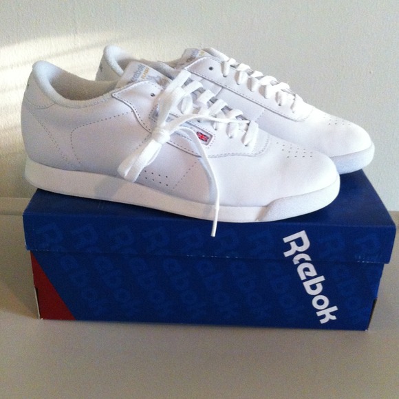 💋SOLD!💋 White Reebok Princess Lo II Classic 9