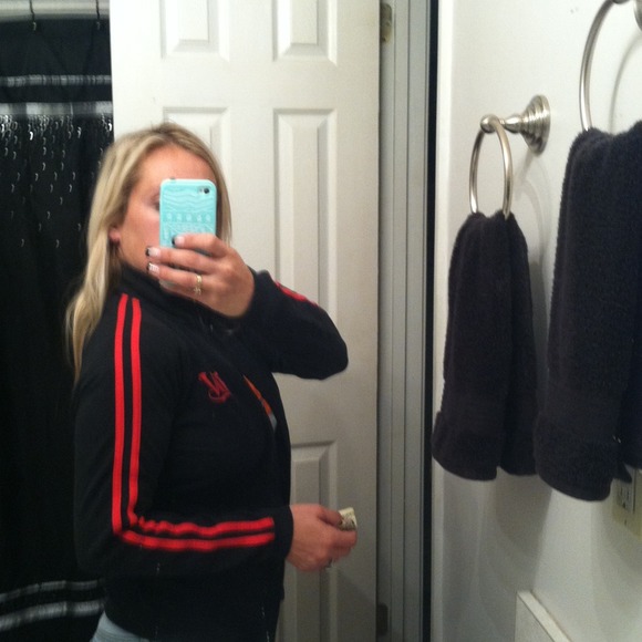 Sold - Picture 3 of 3