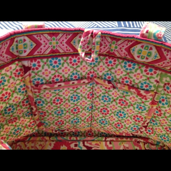 Pink Vera Bradley purse - Picture 2 of 3