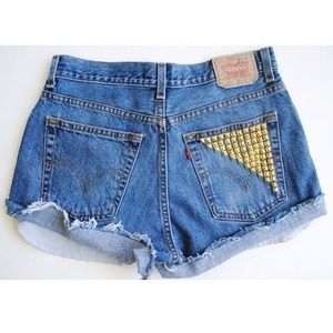 RESERVED ❗Highwaisted Studded Shorts