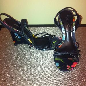 Used•No trades•Size 9