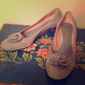 Antonio Melani Grey Suede Kitten Heels