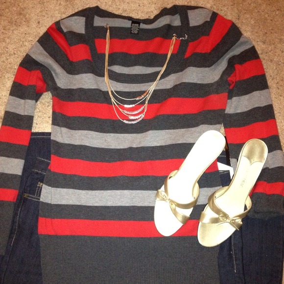 //SOLD//SCOOP NECK STRIPED SWEATER.
