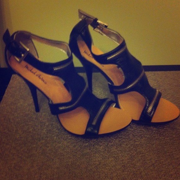 New•No trades•Size 9 - Picture 1 of 1